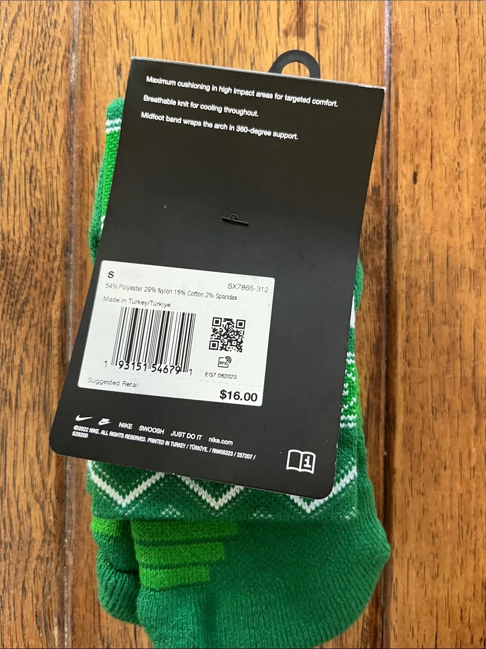 Nike Green & White Basketball Elite Dri-FIT Crew Socks with Gold Swoosh
